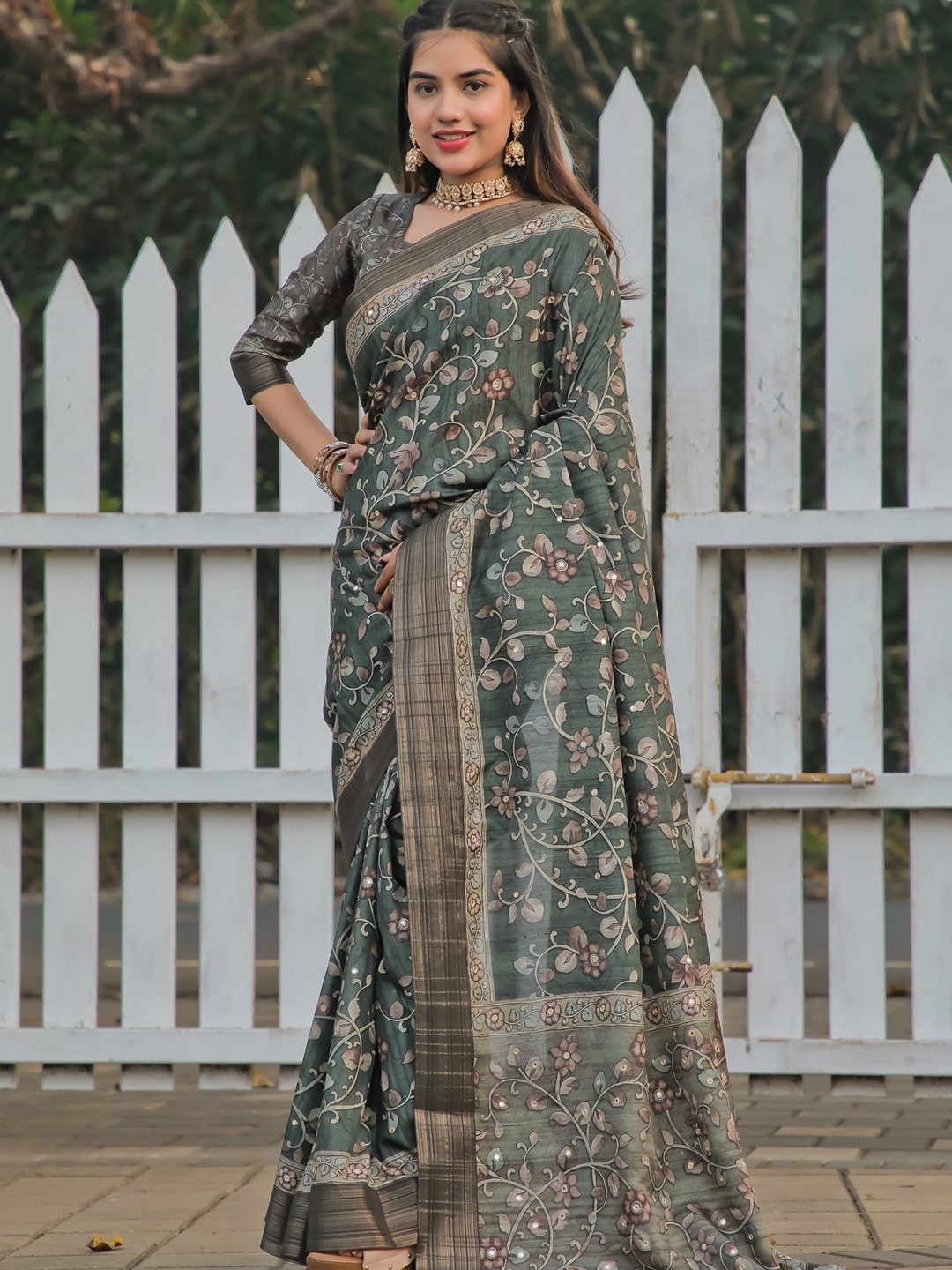 

PBS PRINTS Kalamkari Mirror Work Tussar Saree, Green