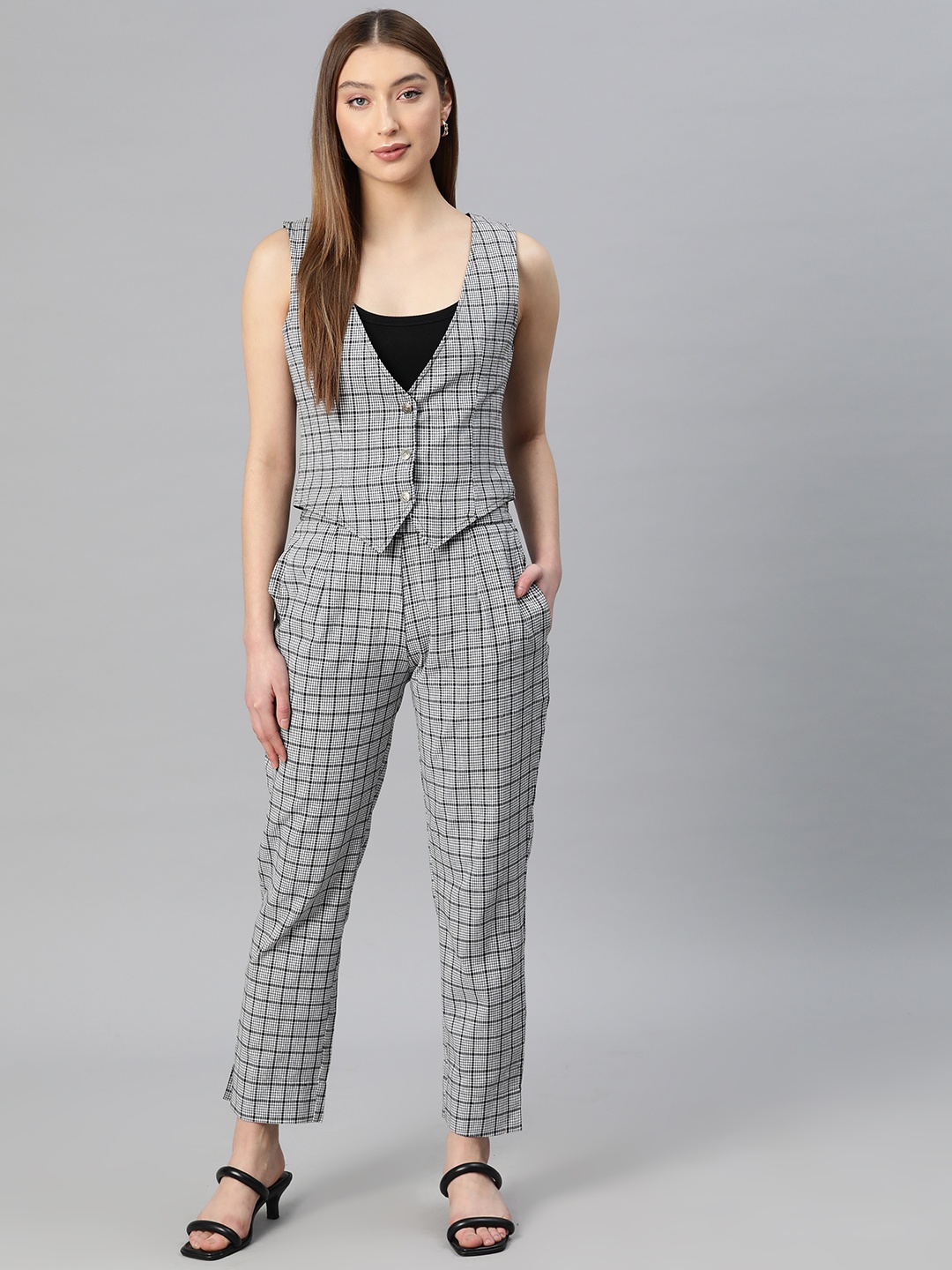 

Cottinfab Women Checked Single-Breasted Two-Piece Suit, White