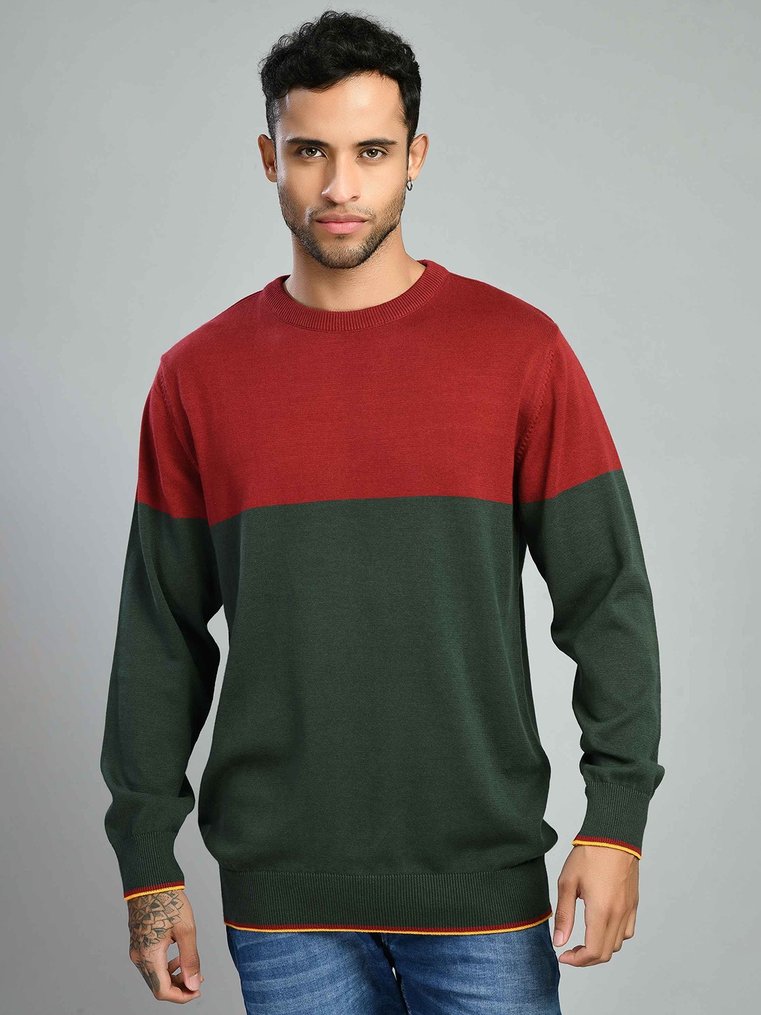 

SQUIREHOOD Colourblocked Round Neck Cotton Slim Fit Pullover, Olive