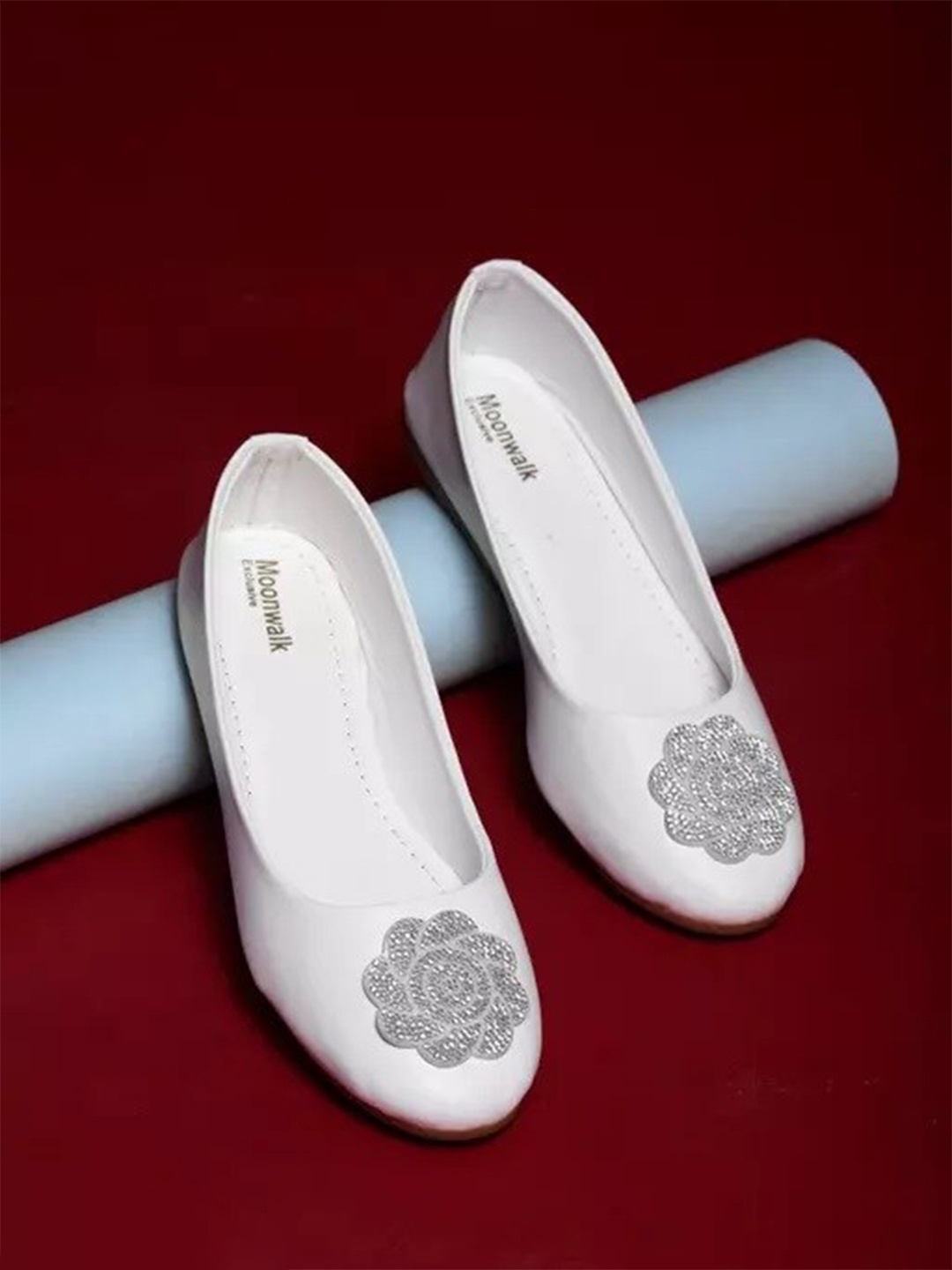 

Moonwalk Embellished Ballerinas Flats, White