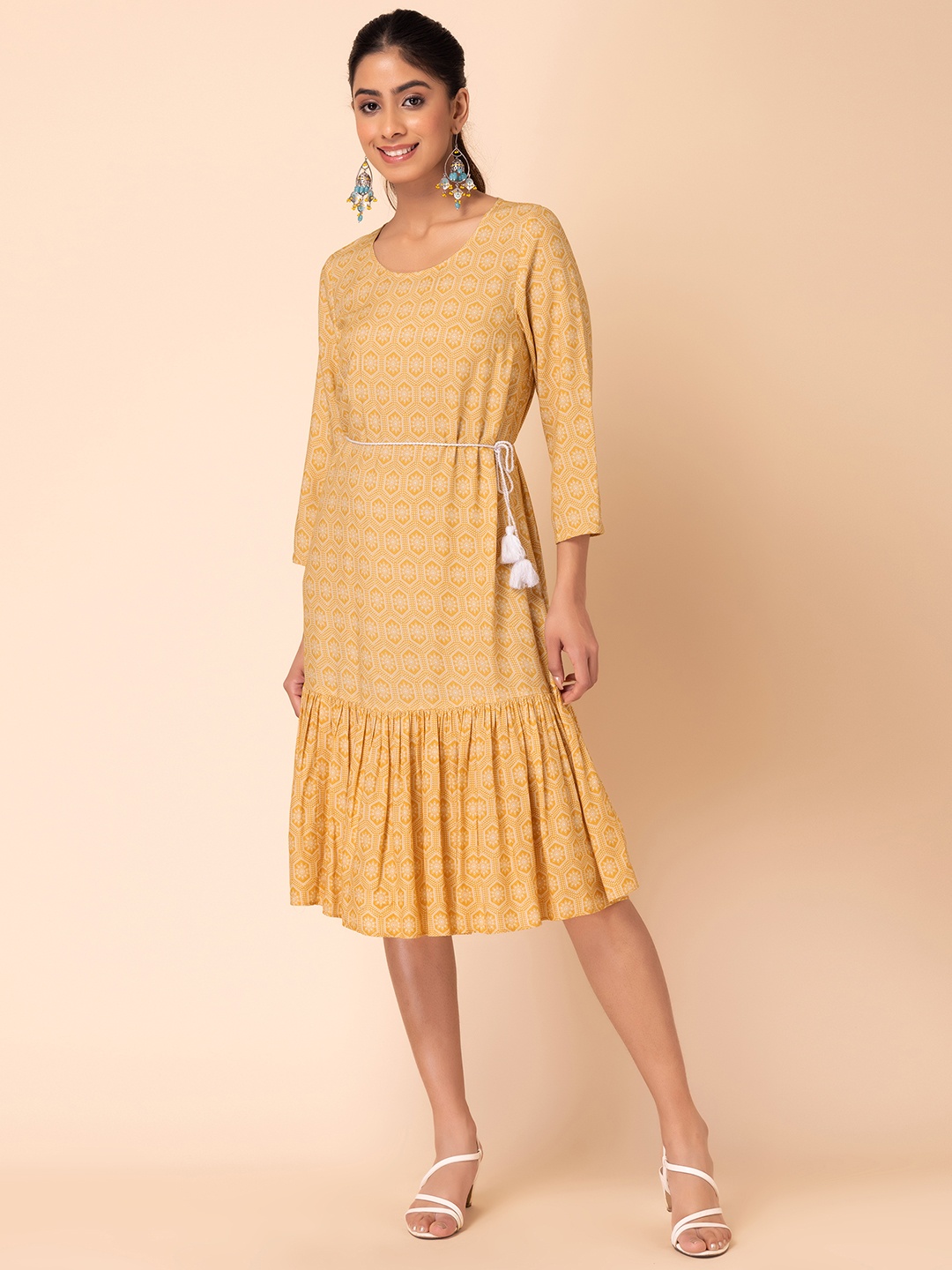 

INDYA Printed Knee Length A-Line Dress With Belt, Yellow