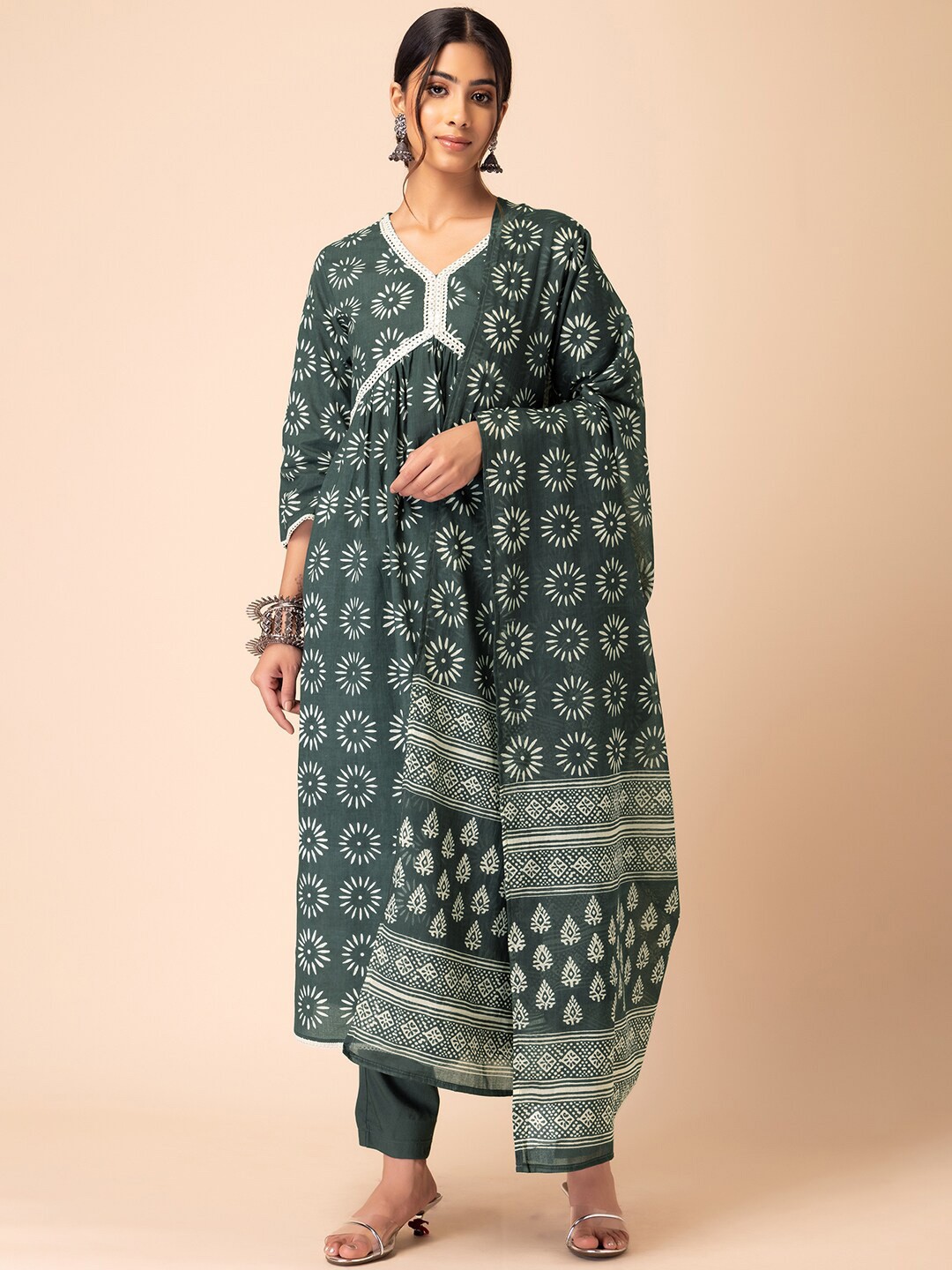 

INDYA Floral Printed Pure Cotton A-Line Kurta With Trouser & Dupatta, Green