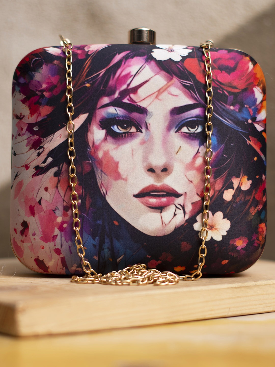 

ARTKLIM Printed Box Clutch, White