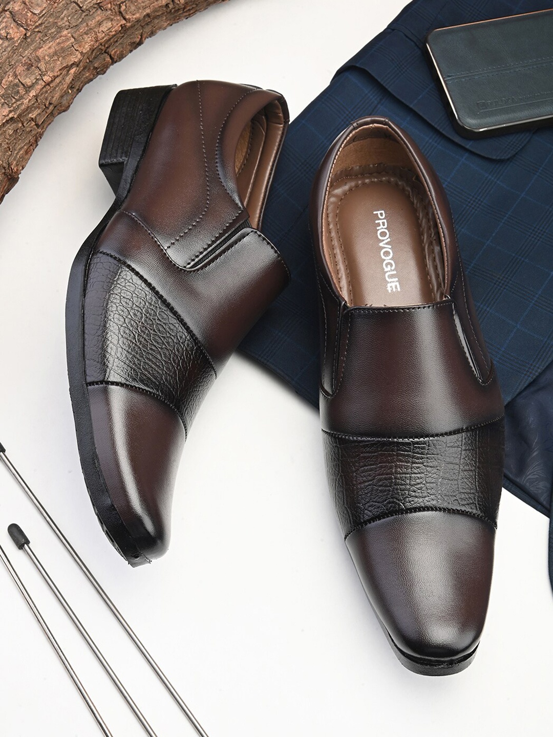 

Provogue Men Textured Formal Slip-On Shoes, Brown