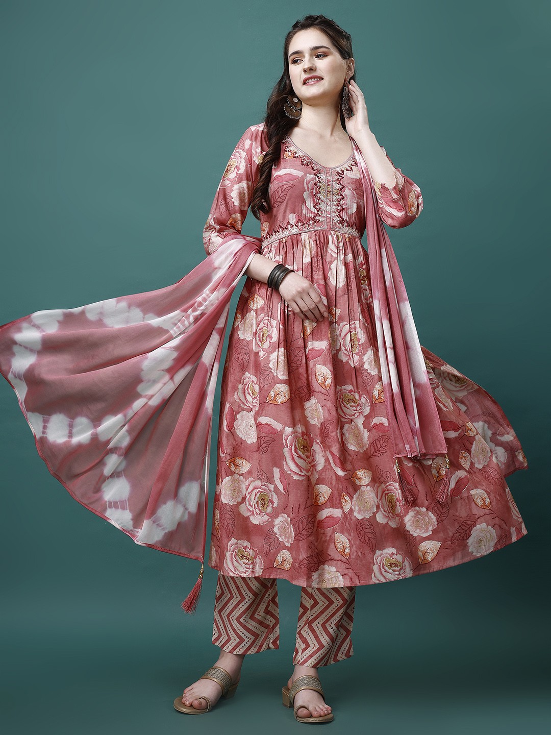 

INDYES Floral Embroidered Pleated Thread Work Kurta With Trousers & Dupatta, Peach