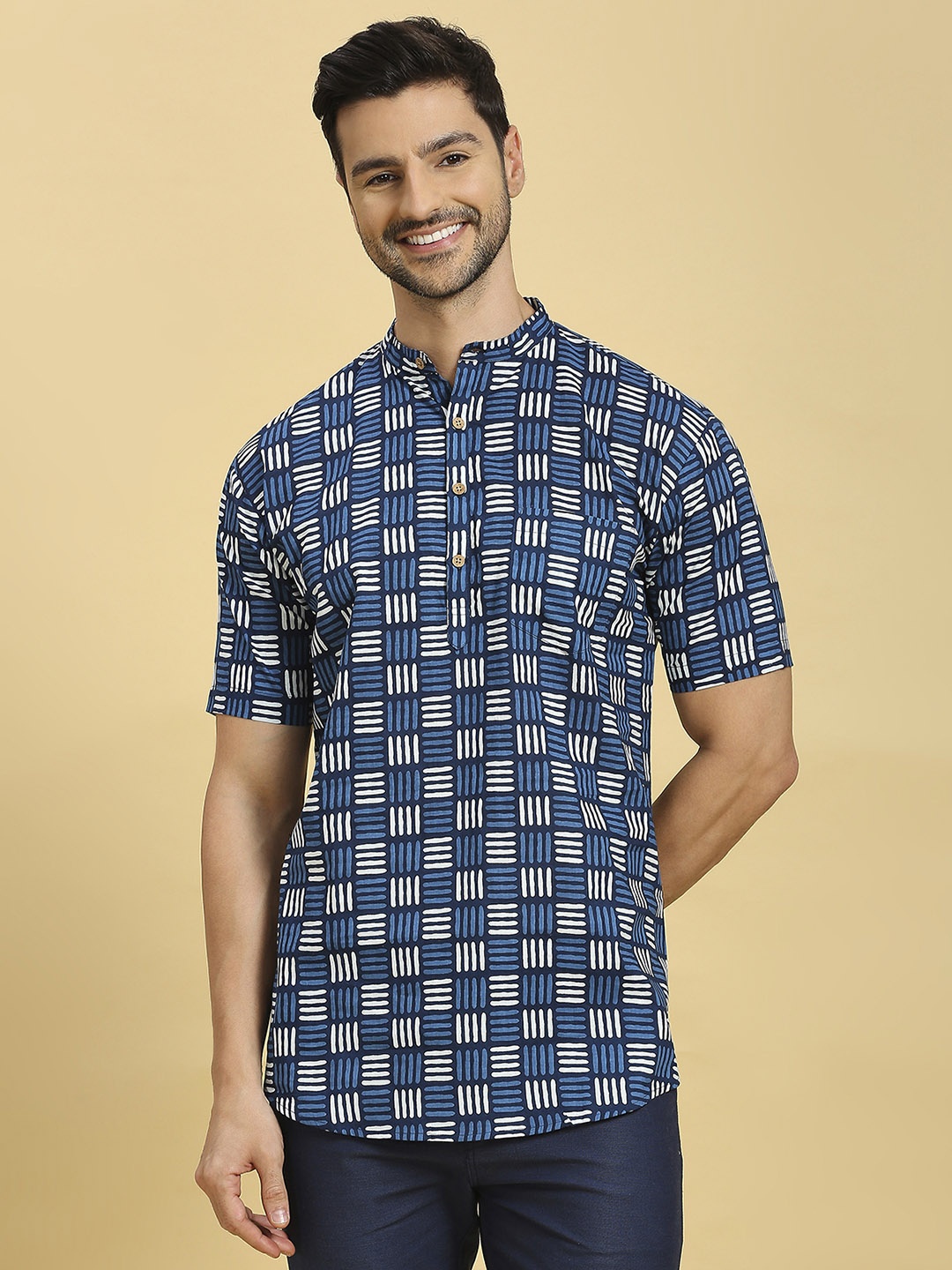 

RAJUBHAI HARGOVINDAS Geometric Printed Mandarin Collar Block Print Pure Cotton Kurta, Navy blue