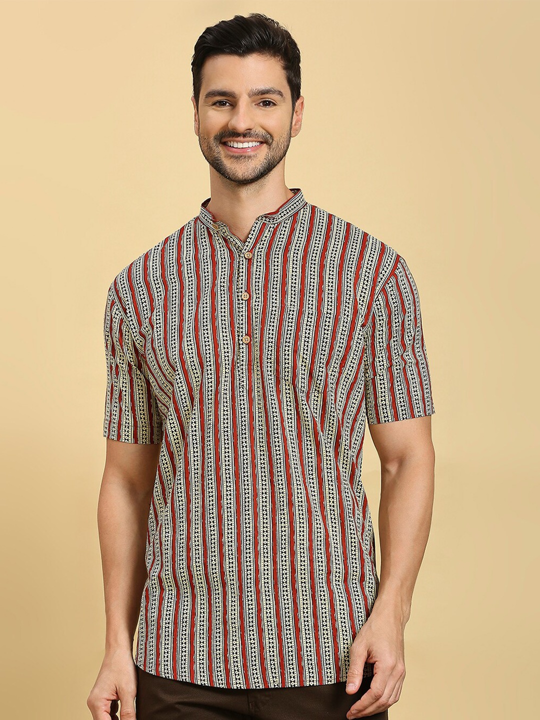 

RAJUBHAI HARGOVINDAS Ethnic Motifs Printed Pure Cotton Kurta, Maroon