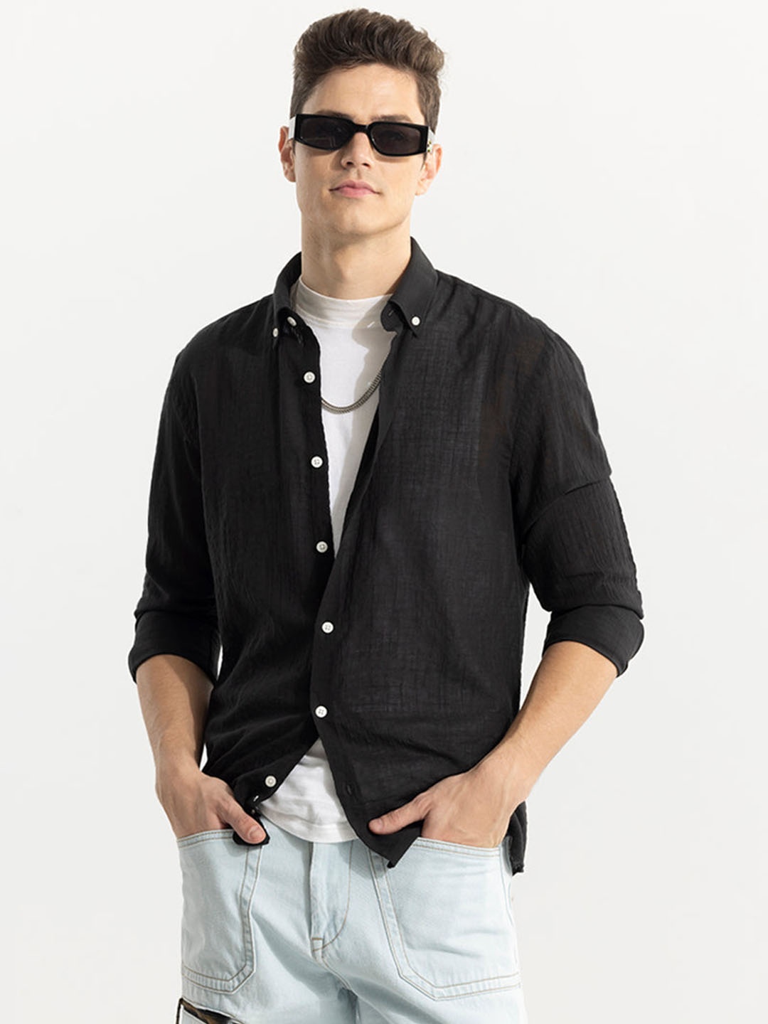 

Snitch Black Classic Slim Fit Button-Down Collar Cotton Casual Shirt