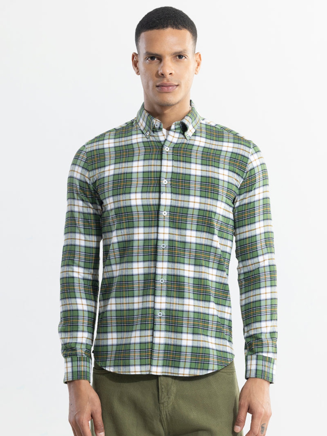 

Snitch Green Classic Slim Fit Tartan Checks Cotton Casual Shirt