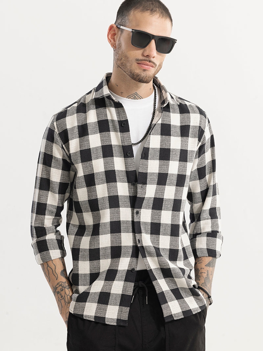 

Snitch Men Black Classic Slim Fit Opaque Checked Casual Shirt