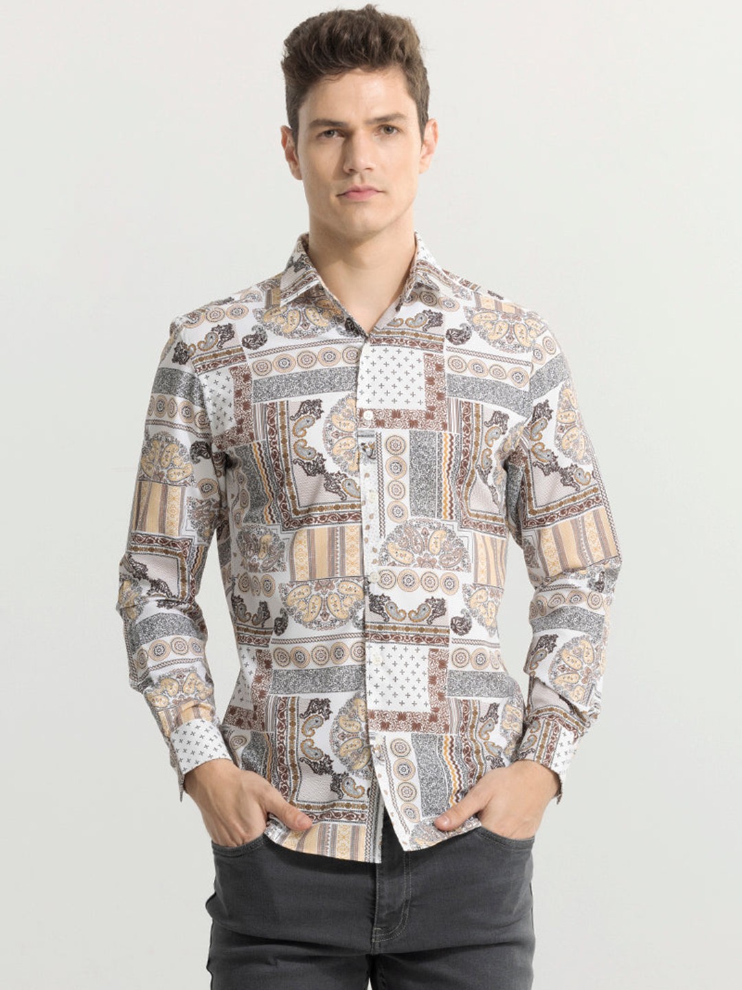 

Snitch Brown & White Ethnic Motifs Printed Classic Slim Fit Casual Shirt