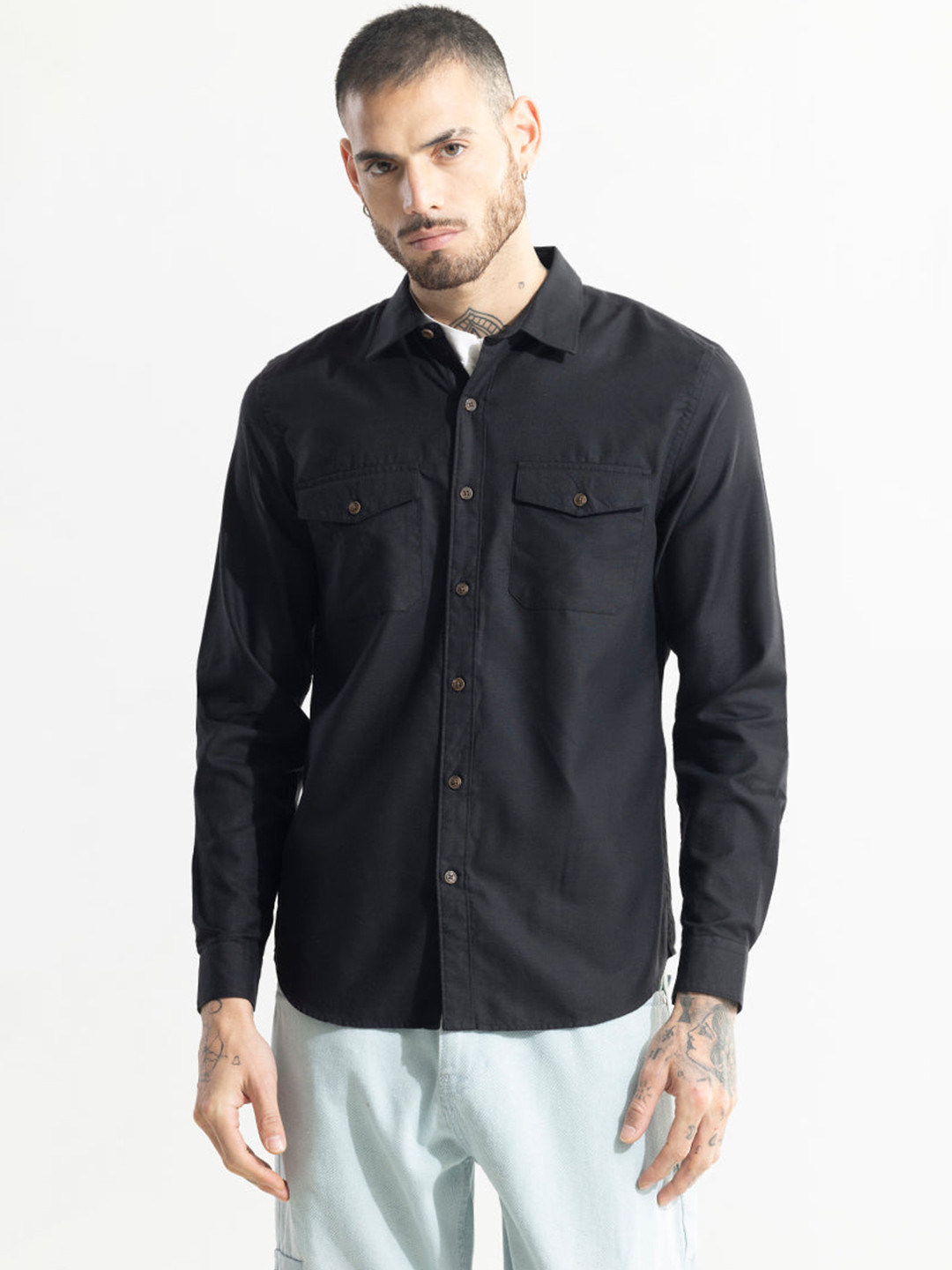 

Snitch Black Classic Slim Fit Casual Shirt