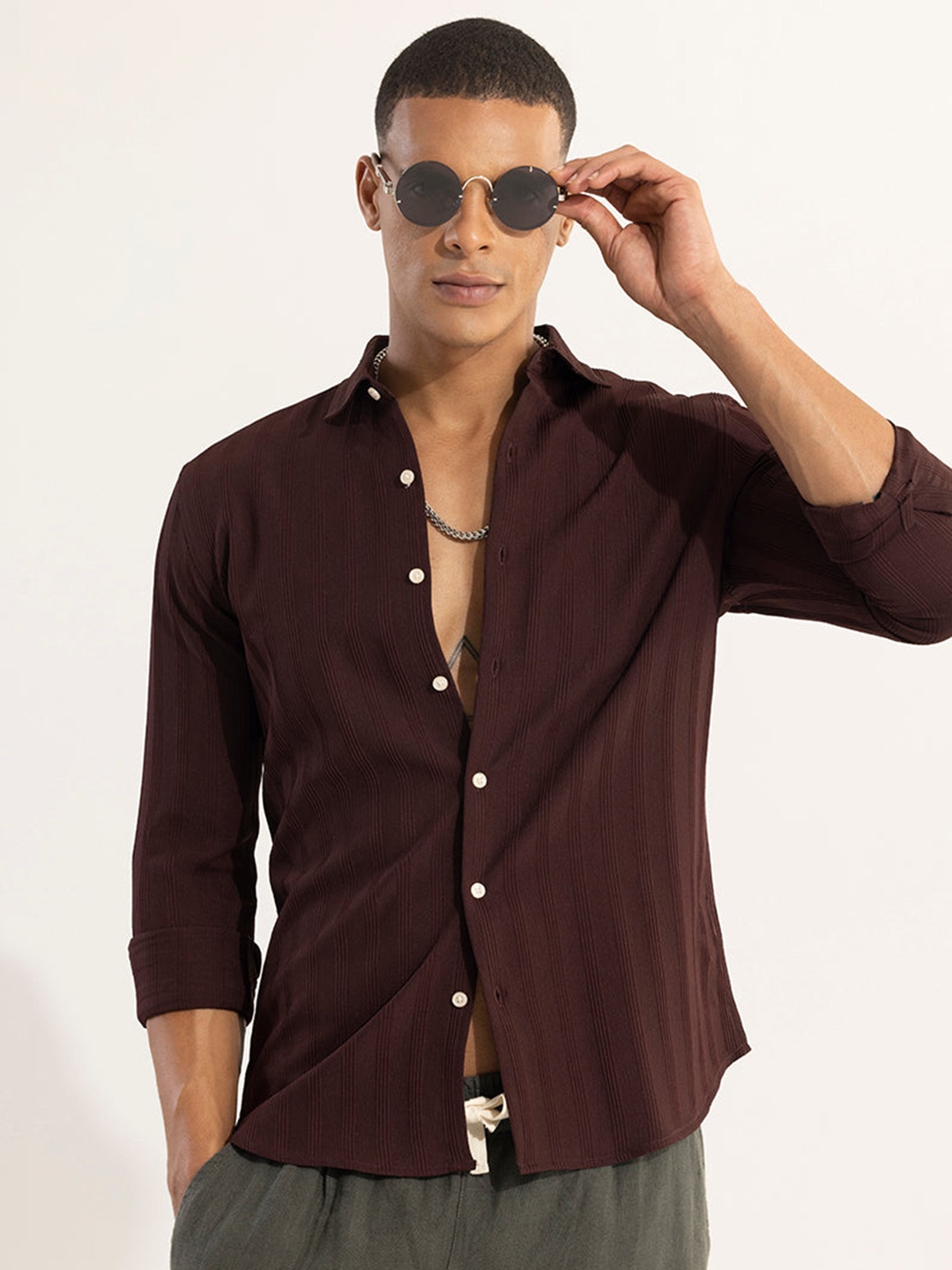 

Snitch Men Maroon Classic Slim Fit Opaque Striped Casual Shirt