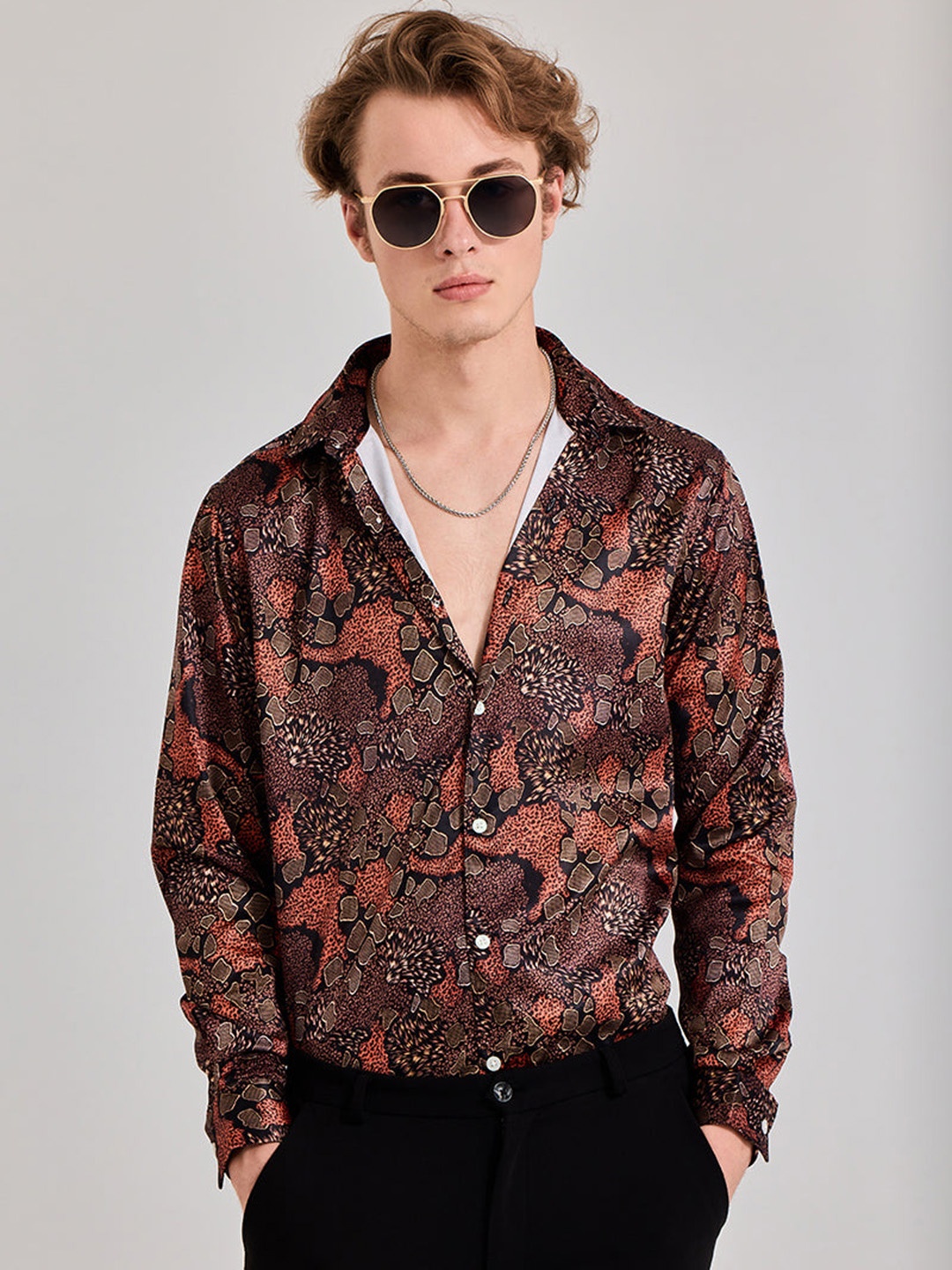 

Snitch spread collar Long Sleeves Classic Slim Fit Printed Casual Shirt, Brown
