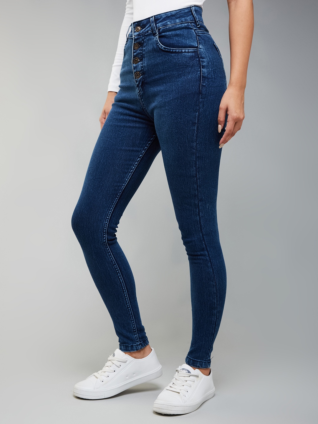 

DOLCE CRUDO Women Skinny Fit High-Rise Stretchable Jeans, Blue