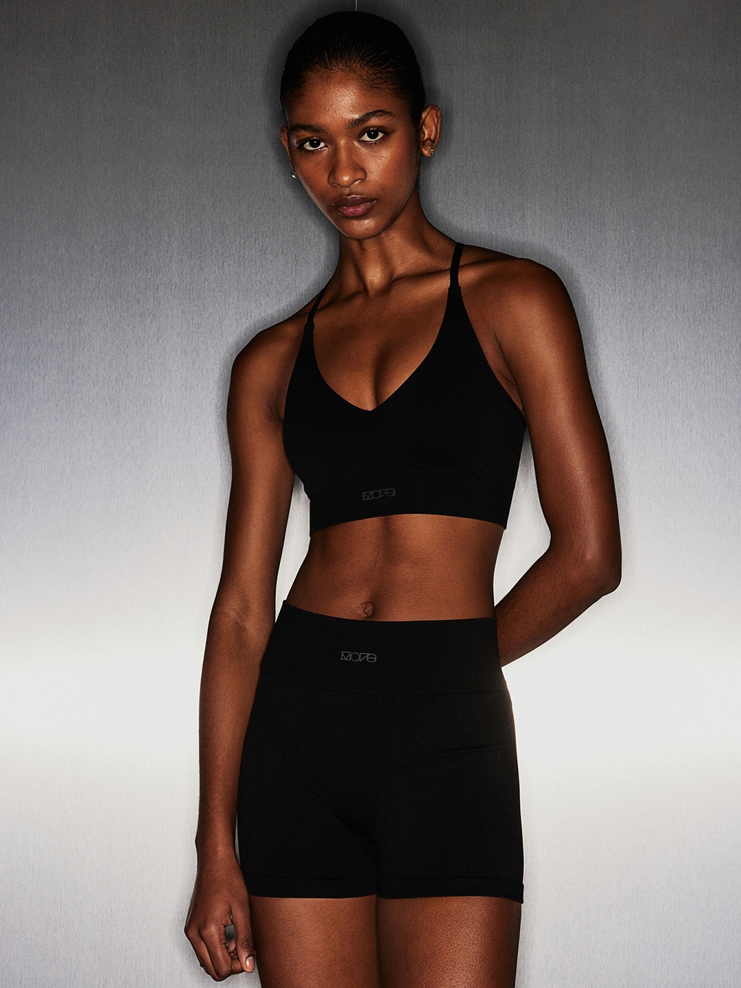 

H&M Women DryMove Seamless Hotpants, Black