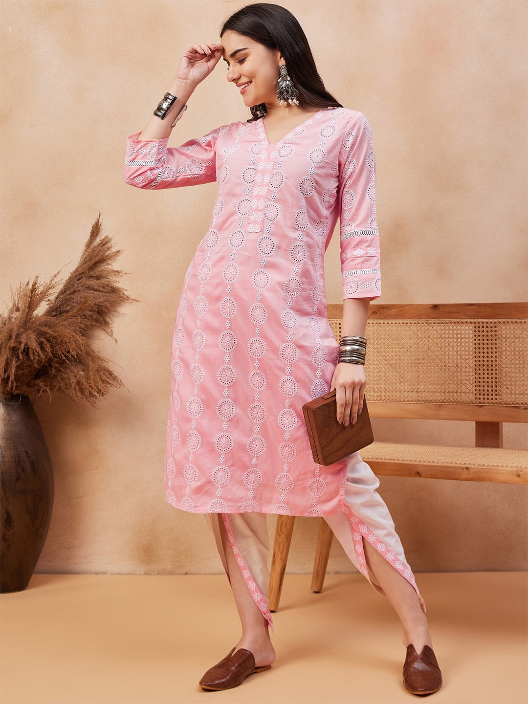

Anouk Geometric Printed Regular Thread Work Pure Cotton V-Neck Kurta with Dhoti Pants, Pink