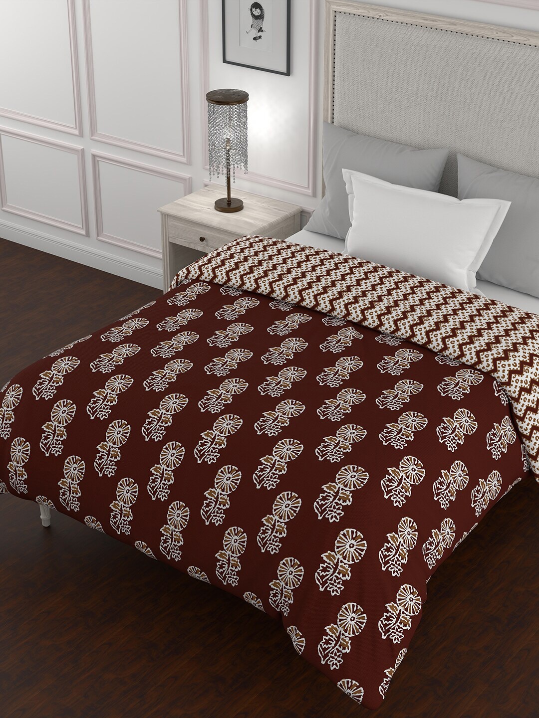 

BELLA CASA Brown & White Ethnic Motifs AC Room 150 GSM Cotton Single Bed Quilt