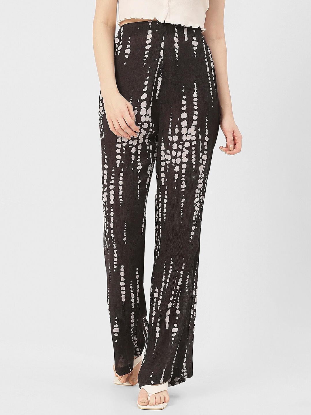 

Moomaya Women Floral Printed Loose Fit High-Rise Trousers, Black