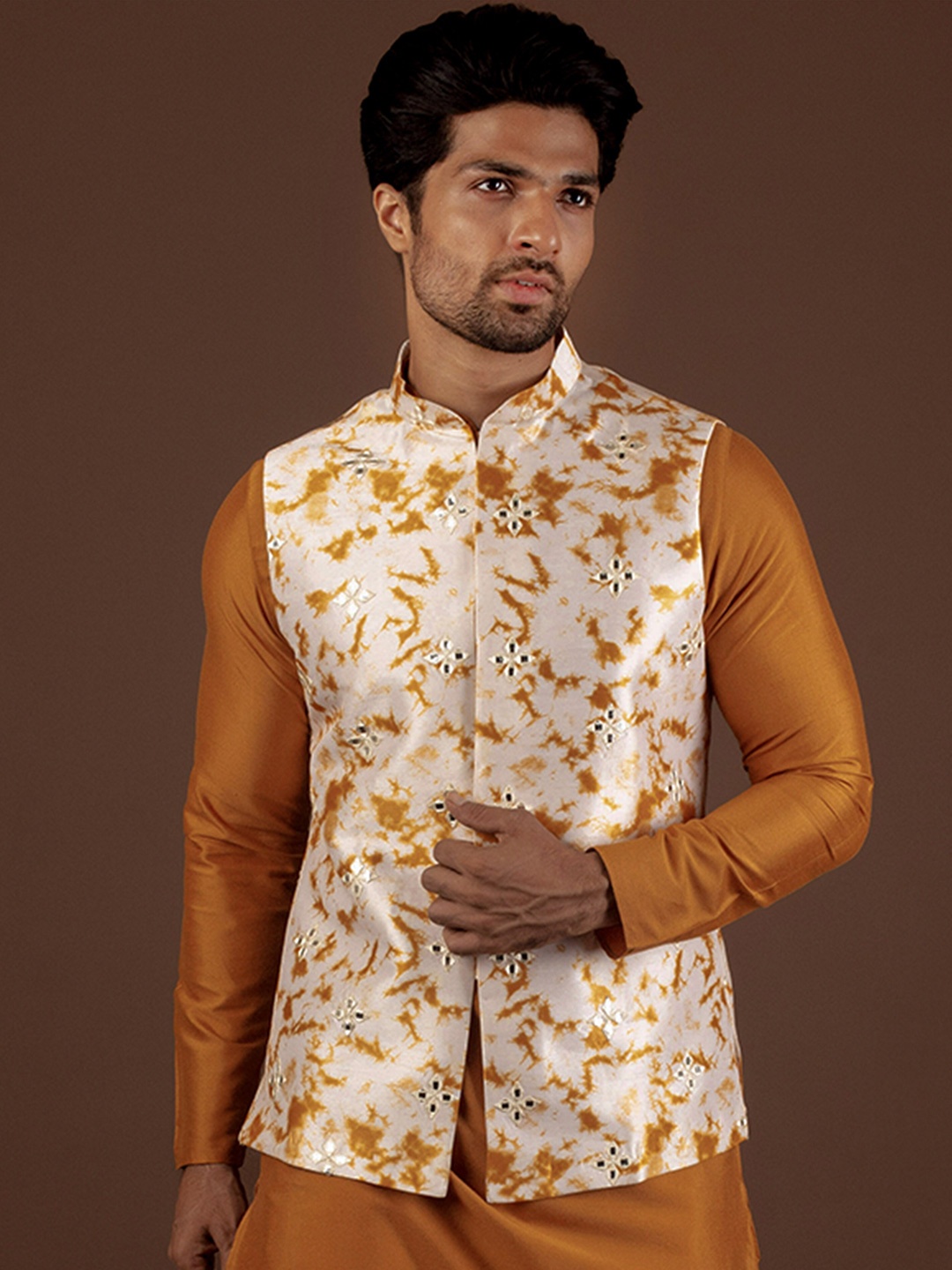 

KISAH Abstract Printed Mirror Work Jacket, White