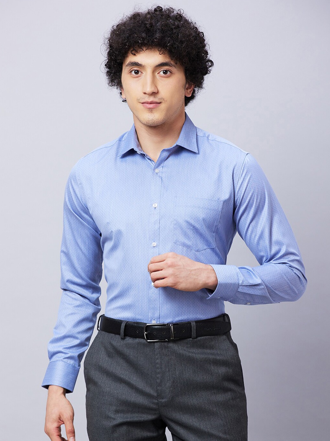

Park Avenue Slim Fit Self Design Textured Cutaway Collar Formal Shirt, Blue