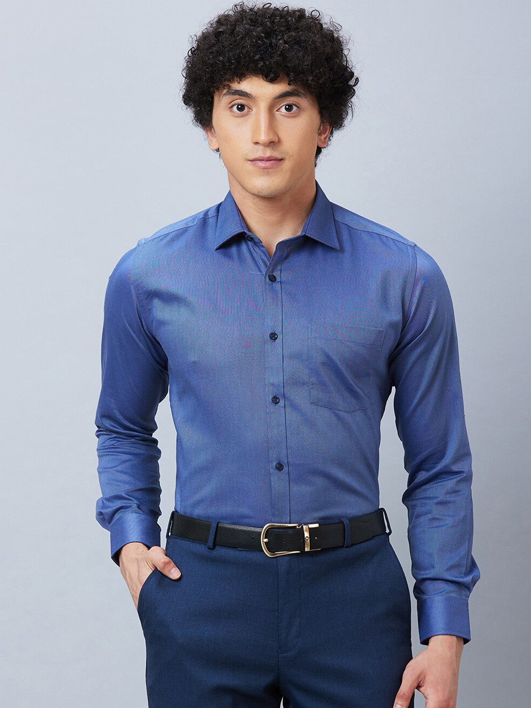 

Park Avenue Cotton Spread Collar Slim Fit Curved Formal Shirt, Blue