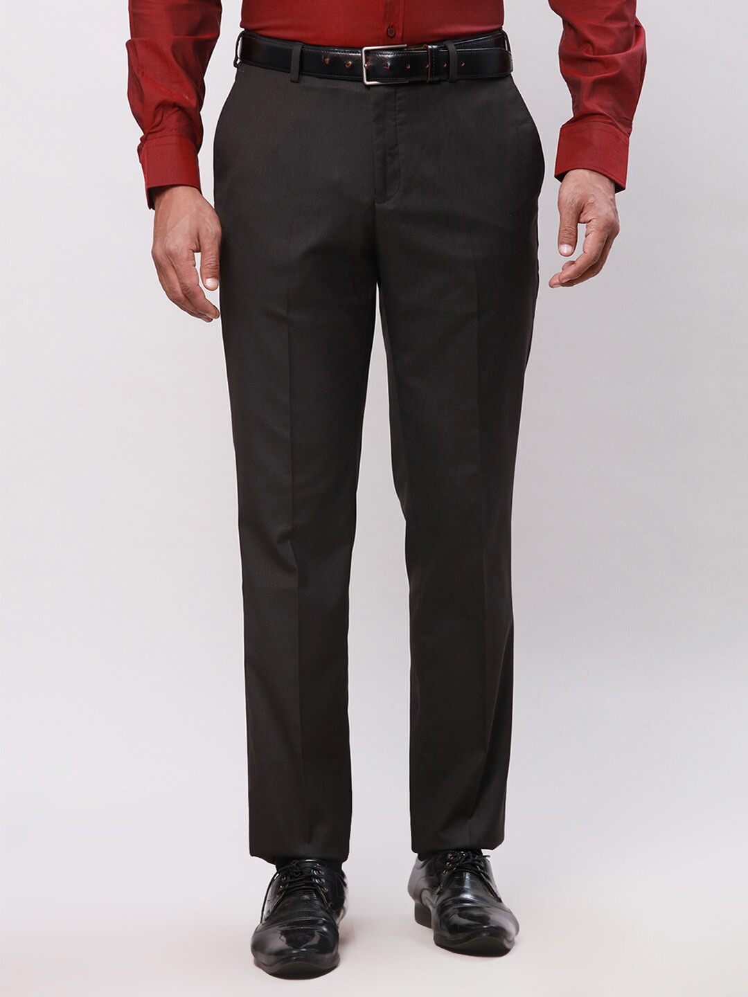 

Park Avenue Men Regular Fit Trousers, Brown