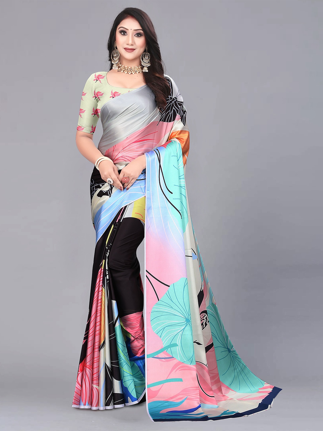 

NIWAA Floral Printed Satin Saree, Blue