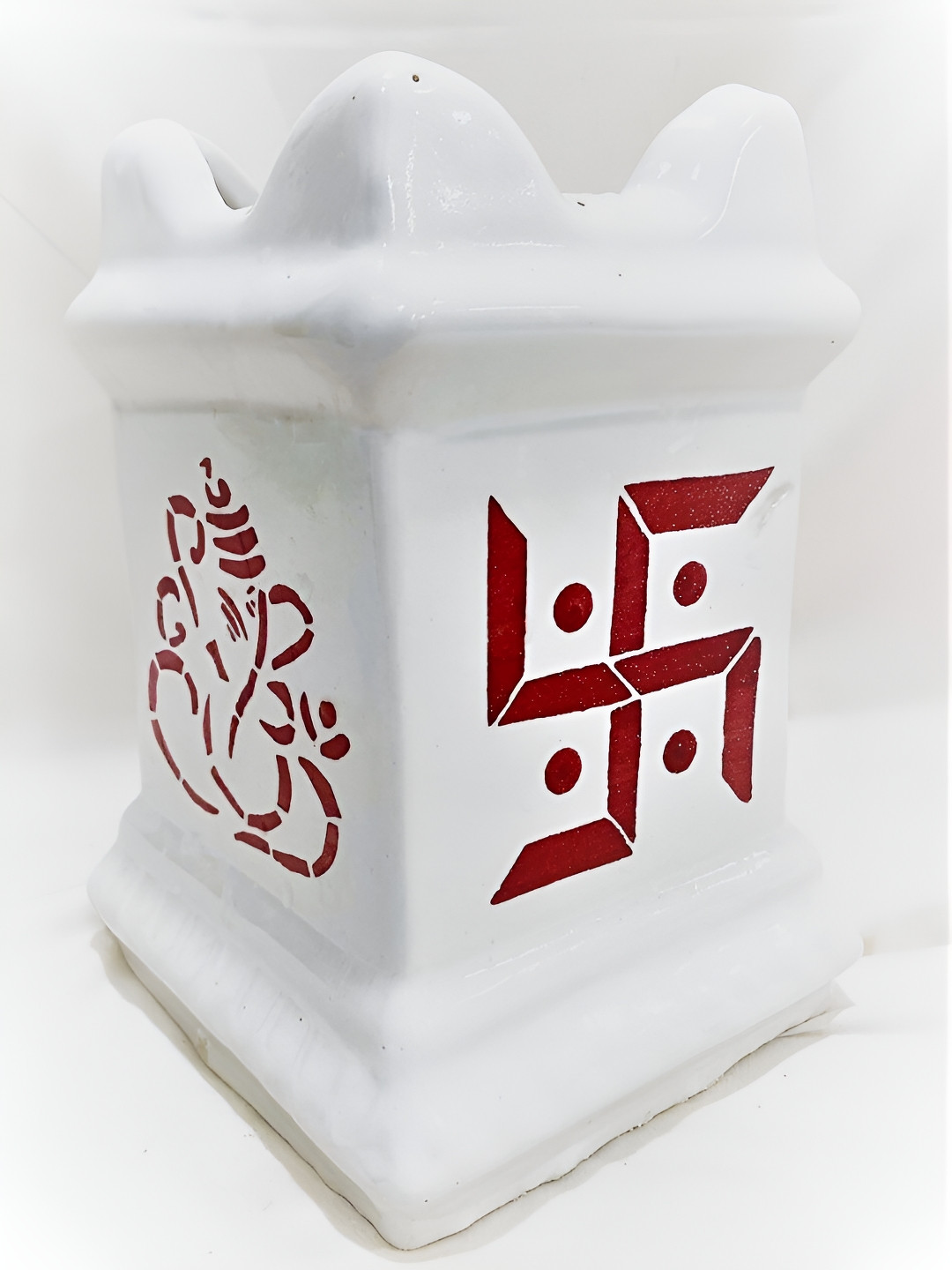 

Your Local Store White & Red Printed Ceramic Planter
