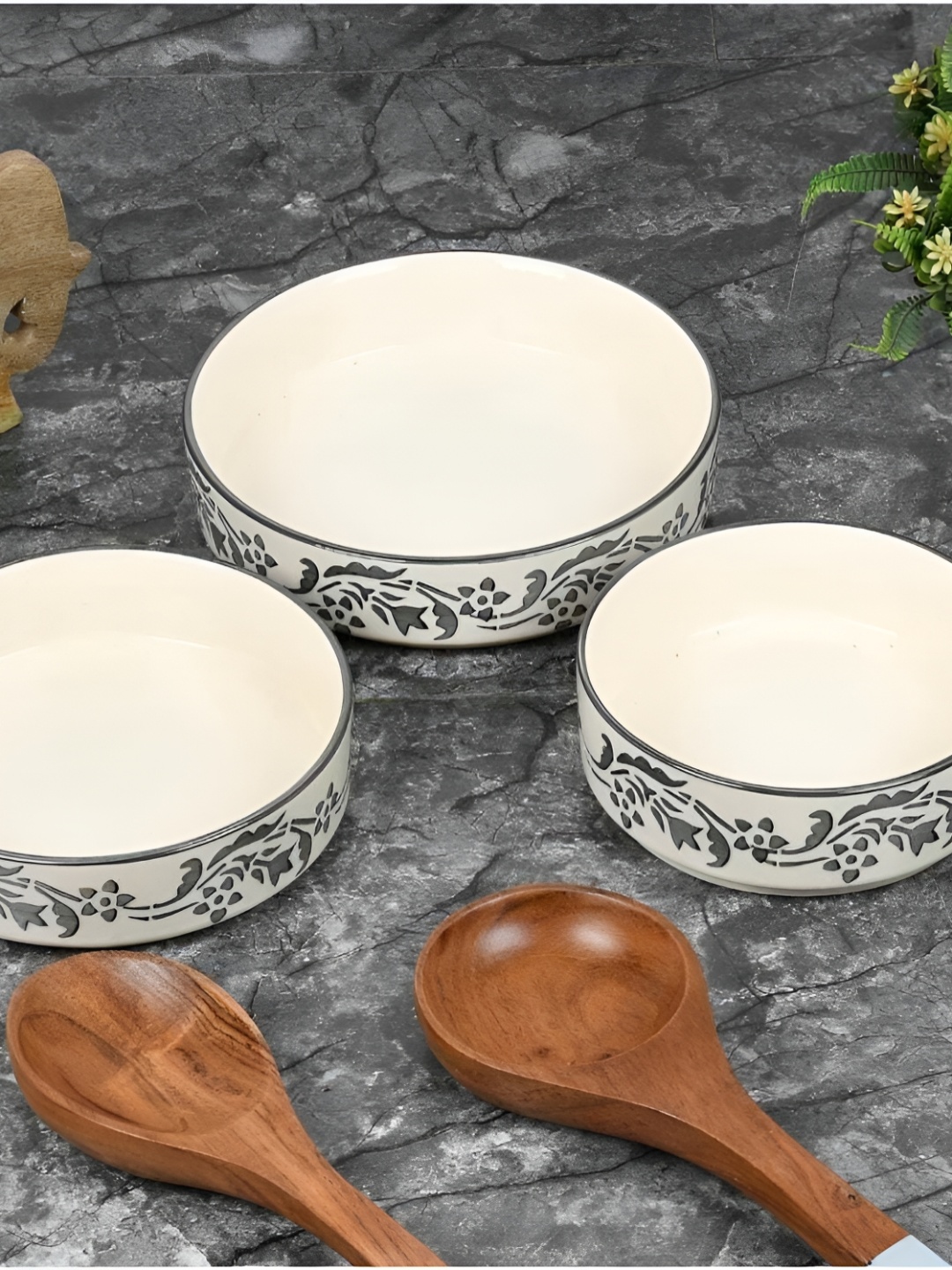 

Your Local Store White & Grey 3 Pieces Ceramic Easy to Clean Serving Bowls