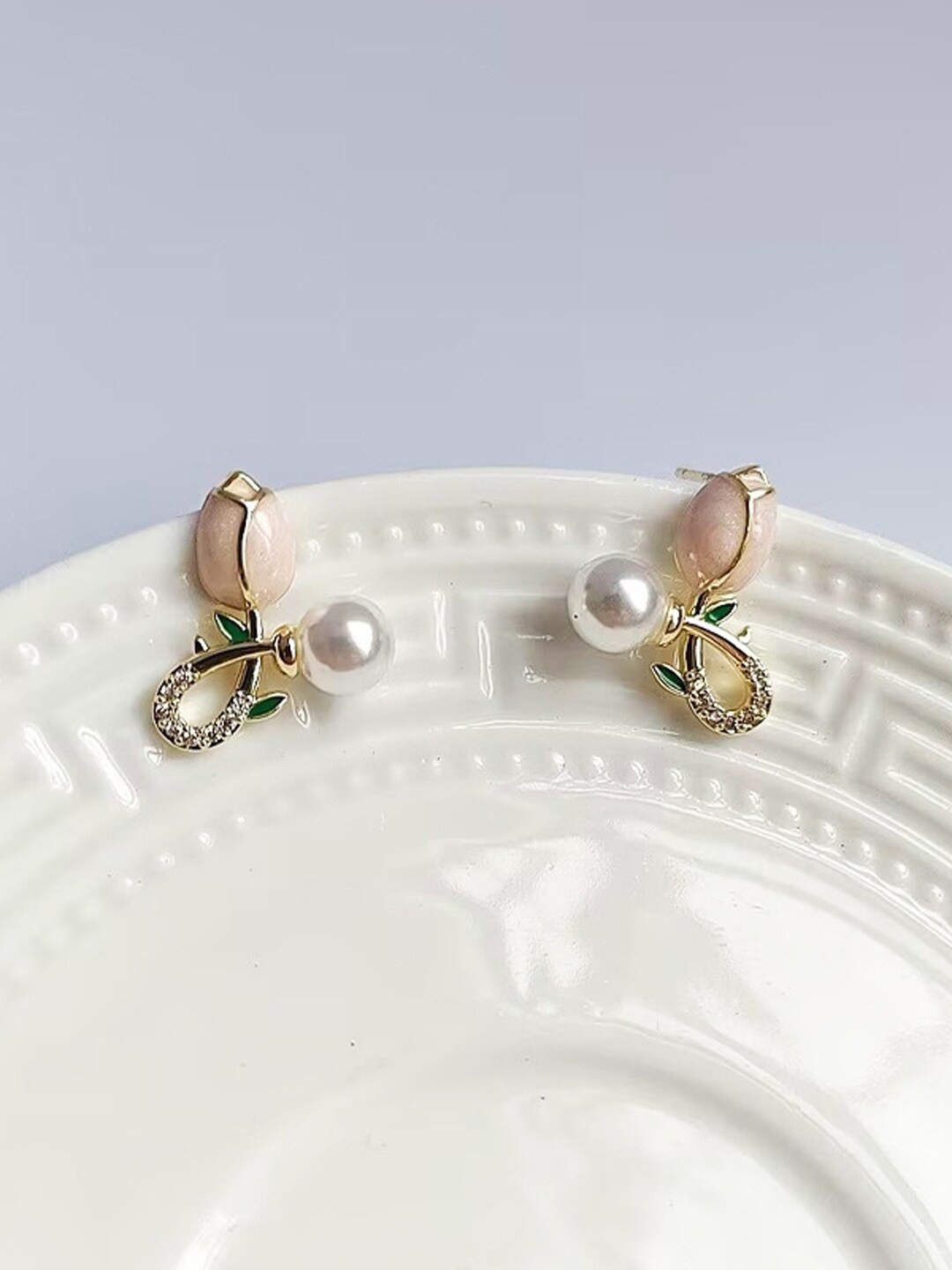 

FIMBUL Gold-Plated Floral Studs Earrings, Pink