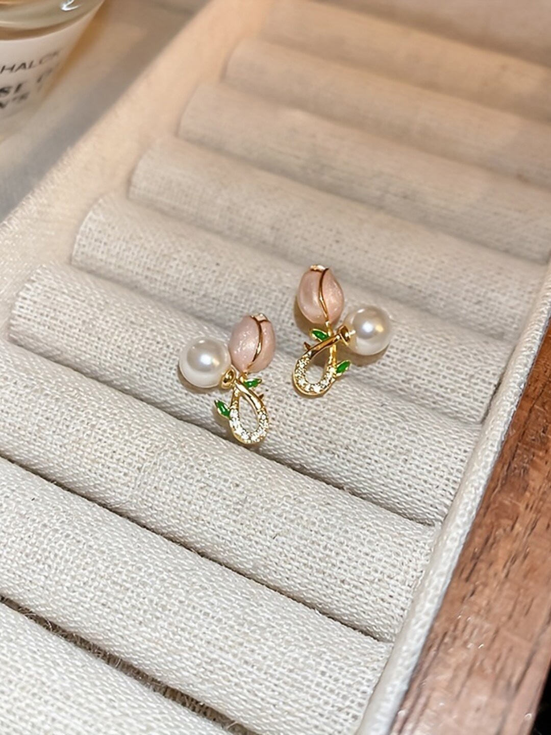 

FIMBUL Gold-Plated Floral Pearl Studs Earrings, Pink