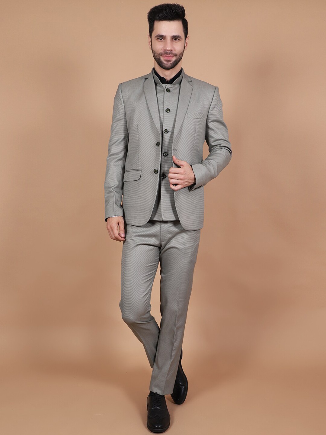 

Wintage Single-Breasted Three-Piece Formal Suit, Grey