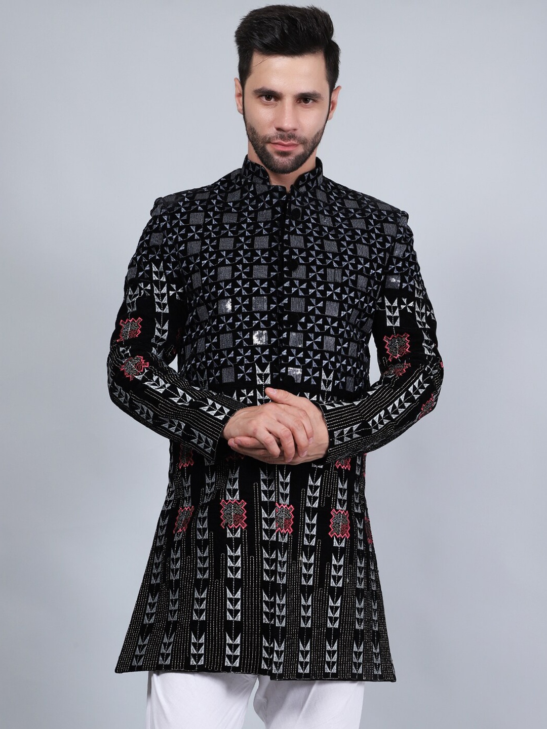 

Wintage Ethnic Embroidered Velvet Bandhgala Blazer, Black