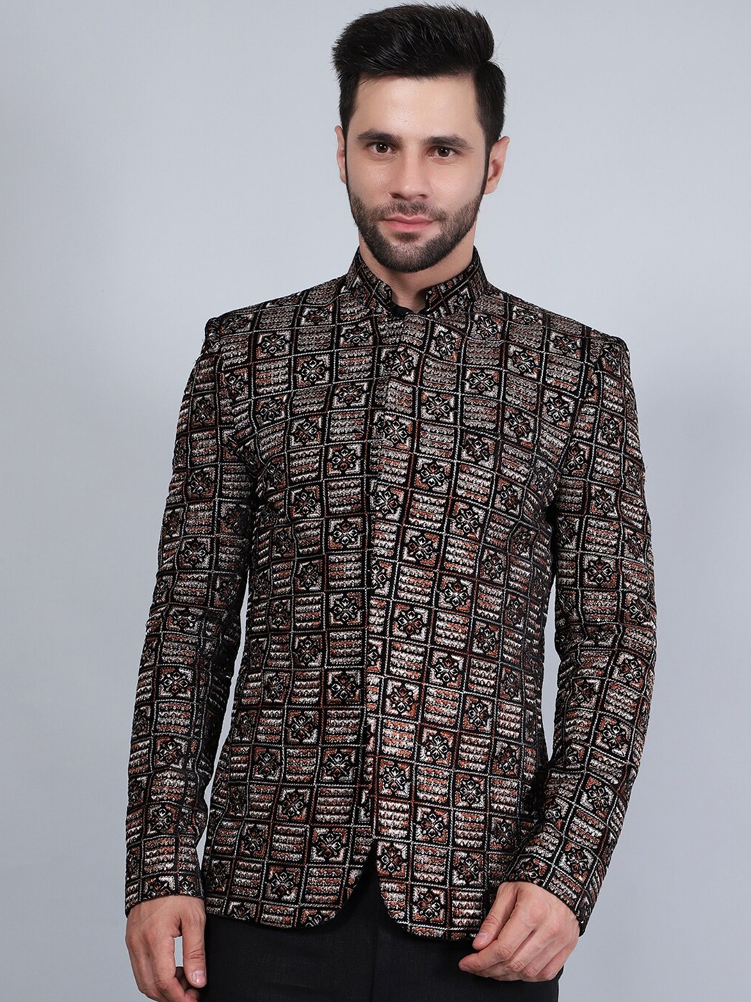 

Wintage Ethnic Embroidered Velvet Bandhgala Blazer, Black