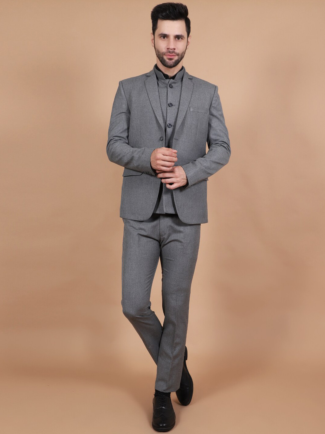 

Wintage Single-Breasted Three-Piece Formal Suit, Grey