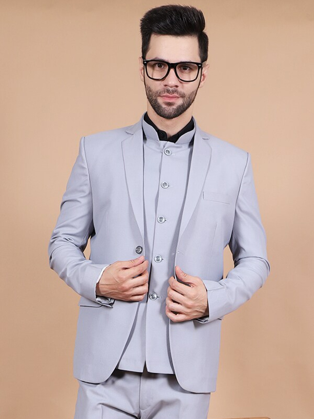 

Wintage Single-Breasted Three-Piece Formal Suit, Grey