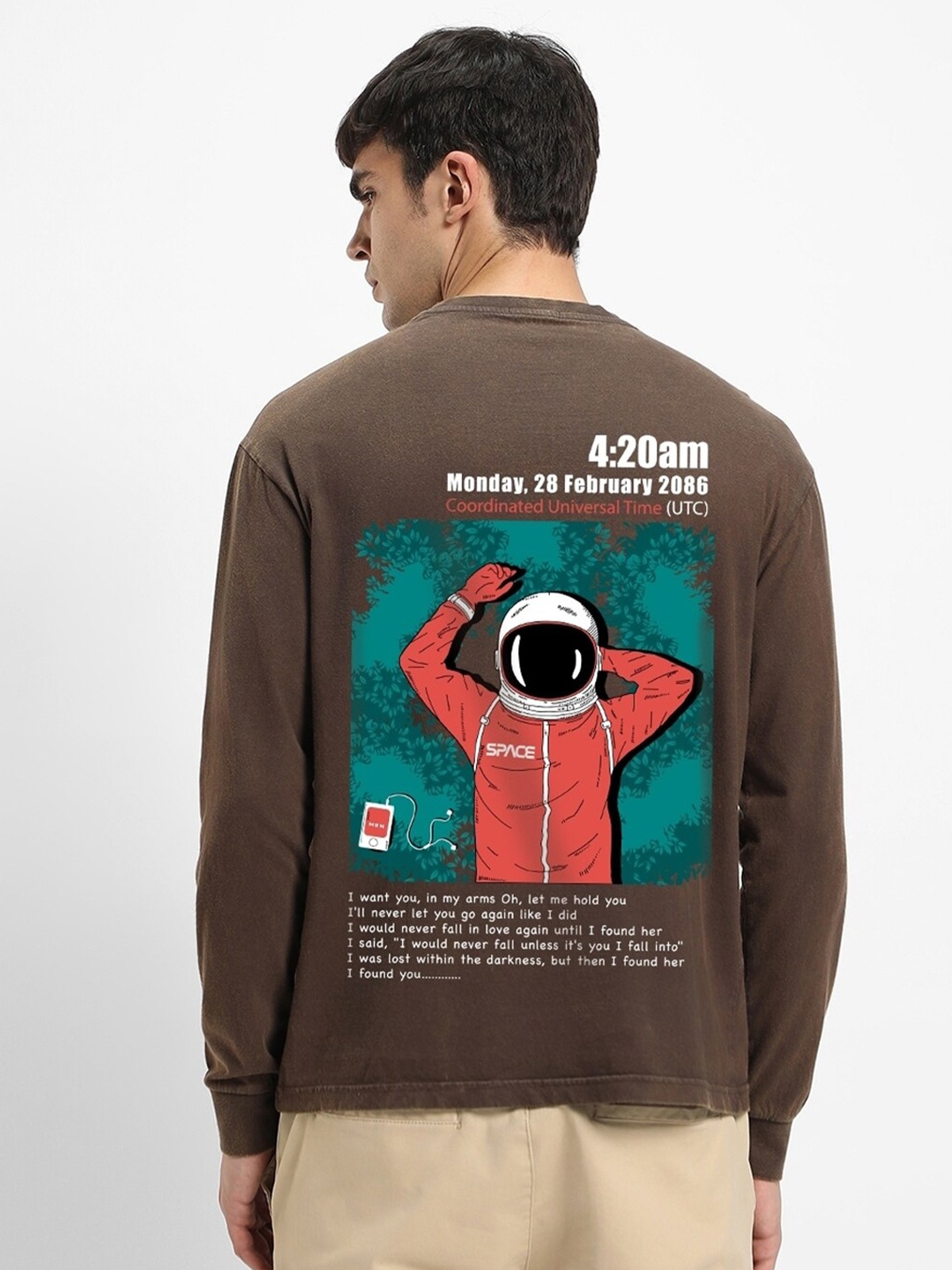 

Bewakoof Dreamer Graphic Printed Drop-Shoulder Sleeves Oversized Cotton T-shirt, Brown