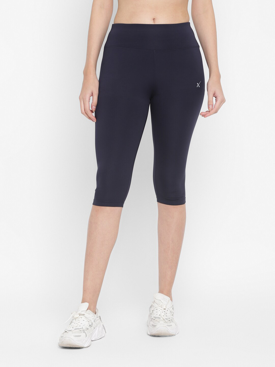 

HRX by Hrithik Roshan Women Skinny Fit Capris, Navy blue