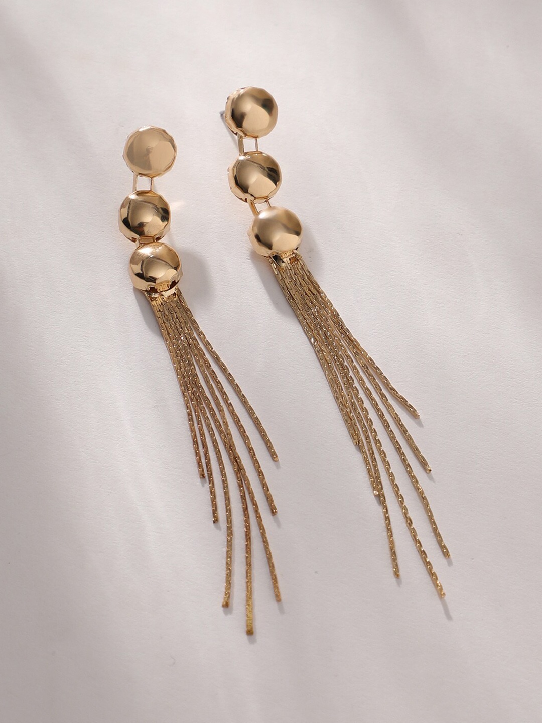 

DressBerry Gold-Toned Gold Plated Tasselled Drop Earrings