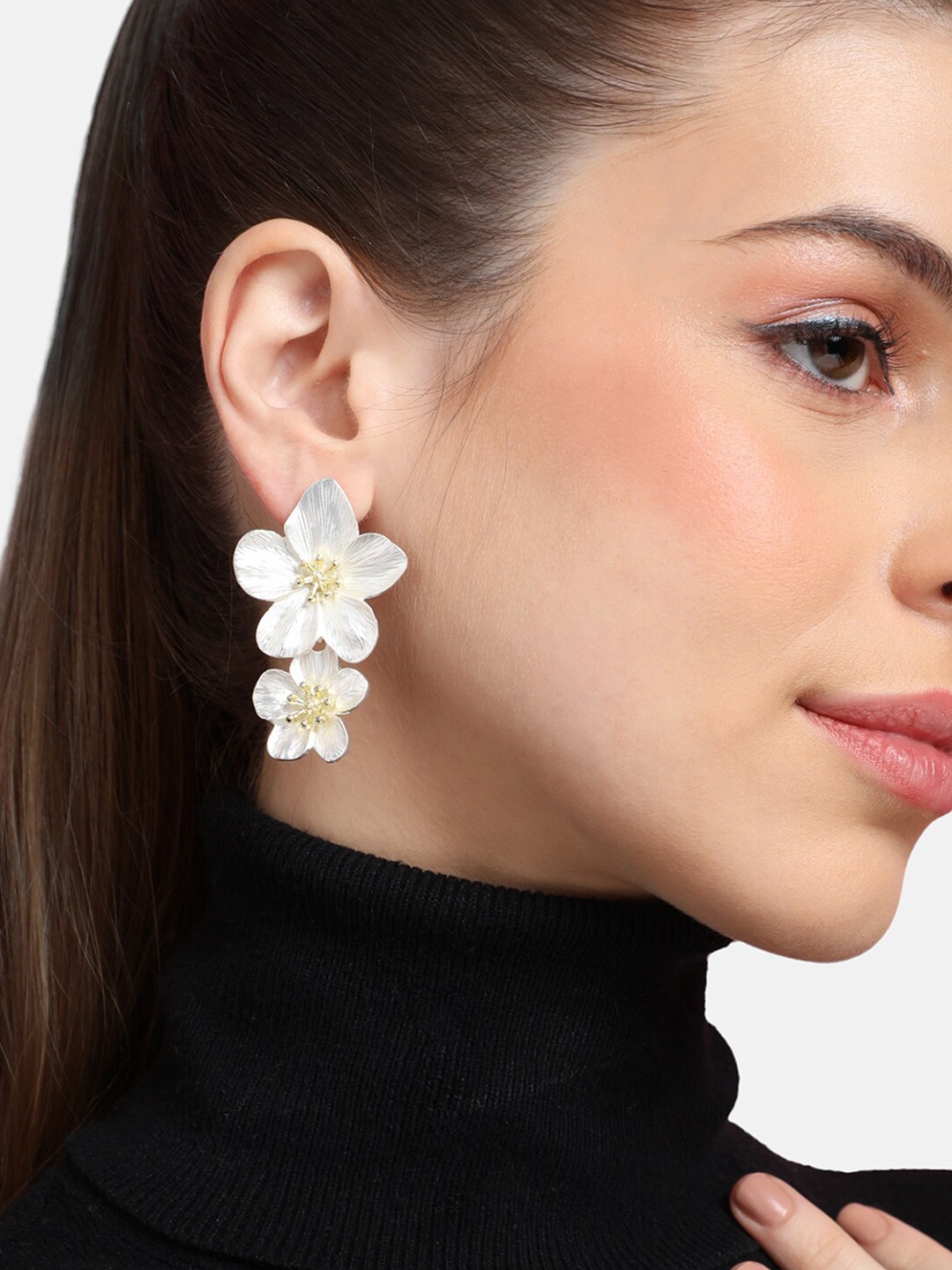 

DressBerry White Gold-Plated Floral Drop Earrings