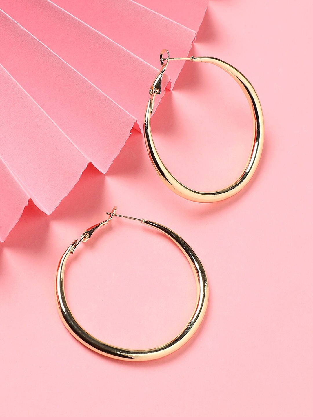 

DressBerry Gold-Toned Contemporary Hoop Earrings