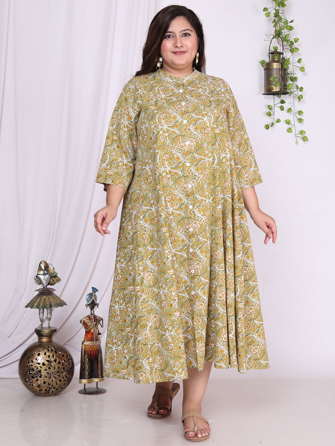 

Swasti Plus Size Floral Printed Mandarin Collar A-Line Midi Dress, Green