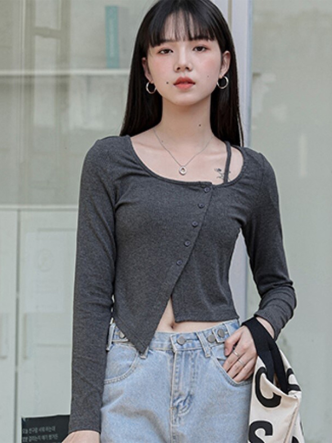 

StyleCast Grey Scoop Neck Crop Top