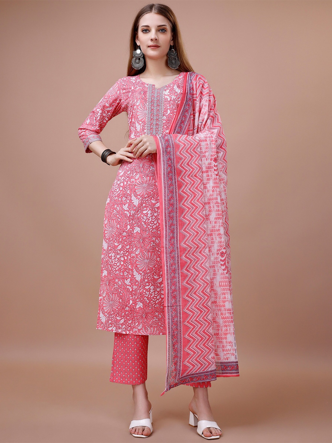 

Ishin Floral Printed Round Neck Pure Cotton Kurta with Trousers & Dupatta, Pink