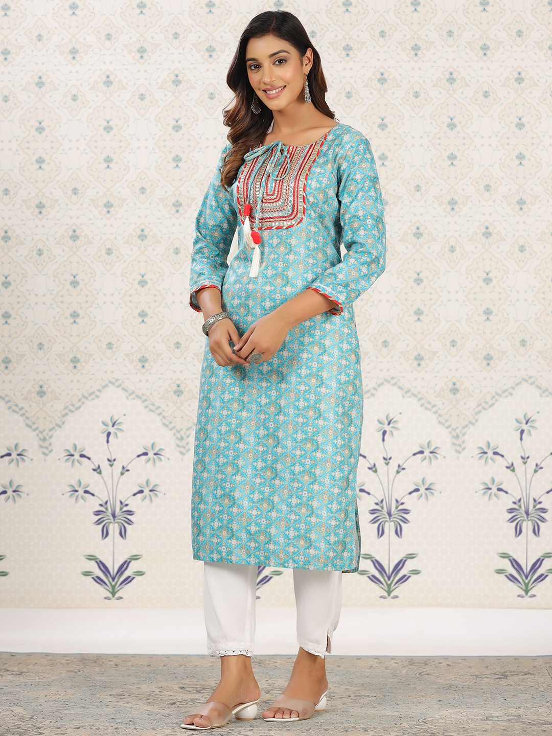 

Ishin Ethnic Motifs Printed Tie-Up Neck Thread Work Straight Kurta, Sea green