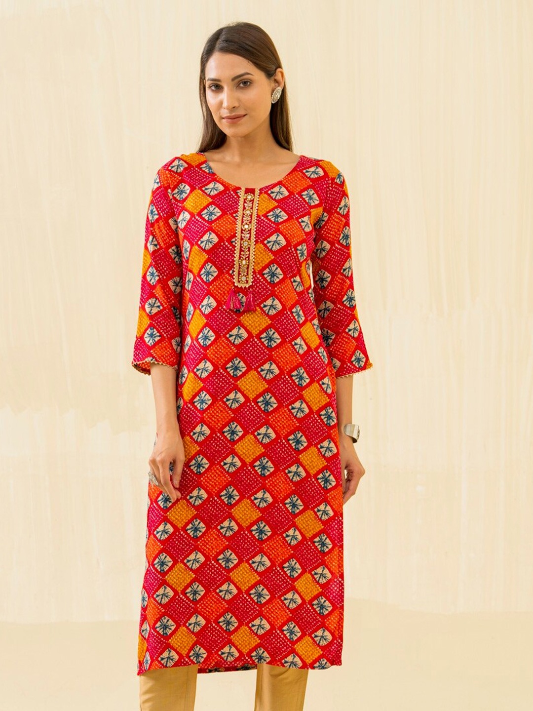 

Ishin Geometric Printed Gotta Patti Straight Kurta, Red