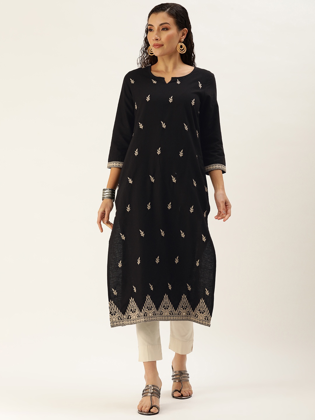 

AMUKTI Floral Embroidered Thread Work Kurta, Black