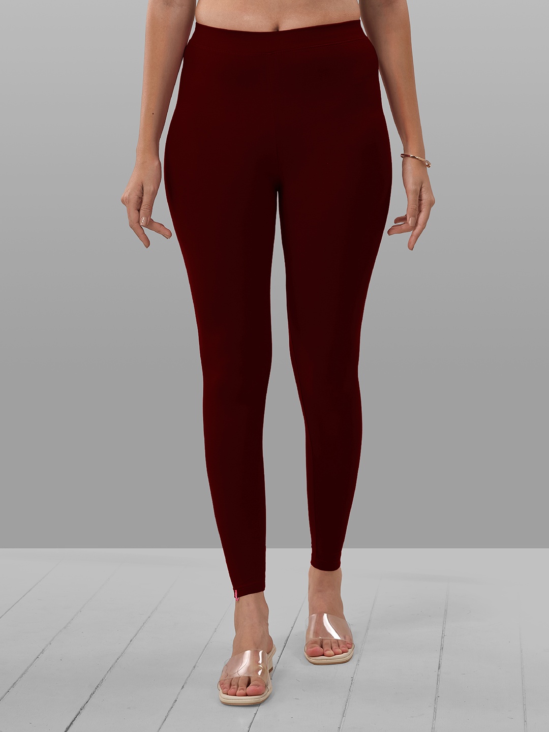 

LYRA 4-Way Stretch Ankle Length Leggings, Maroon
