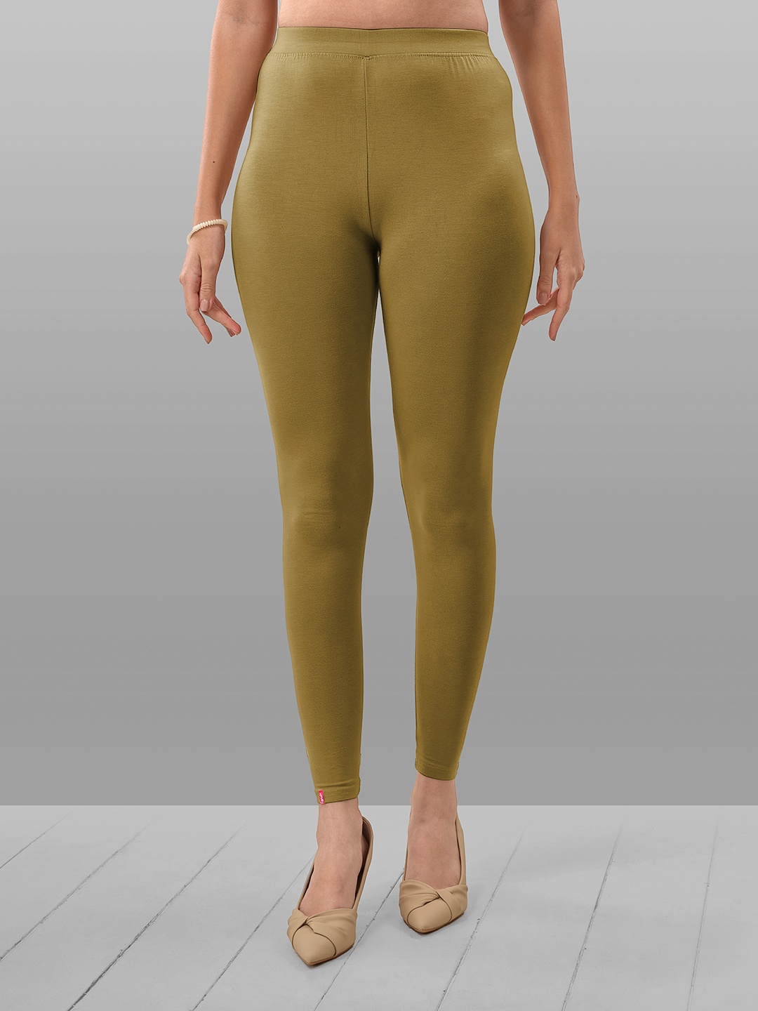 

LYRA 4-Way Stretch Ankle Length Leggings, Khaki